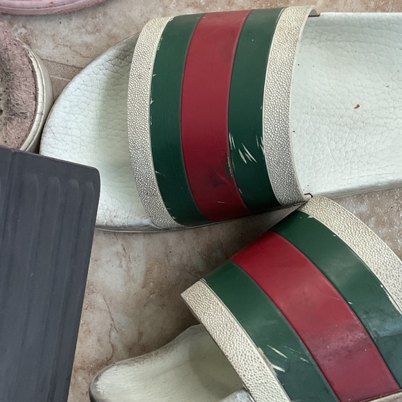 Gucci Striped Red and Green Slides